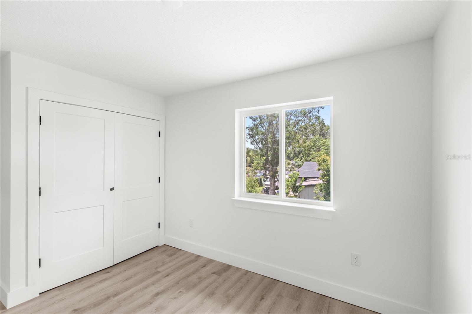 BURCHSHIRE - Residential