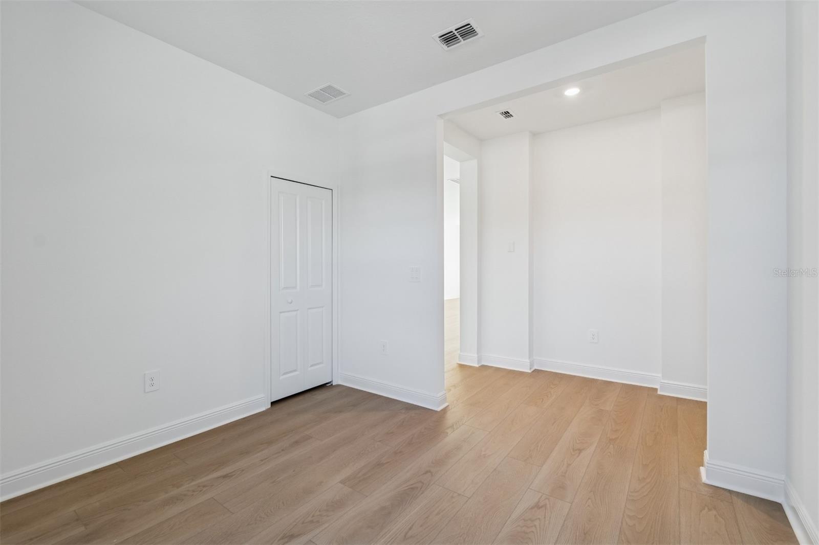 SOUTHPOINTE - Residential