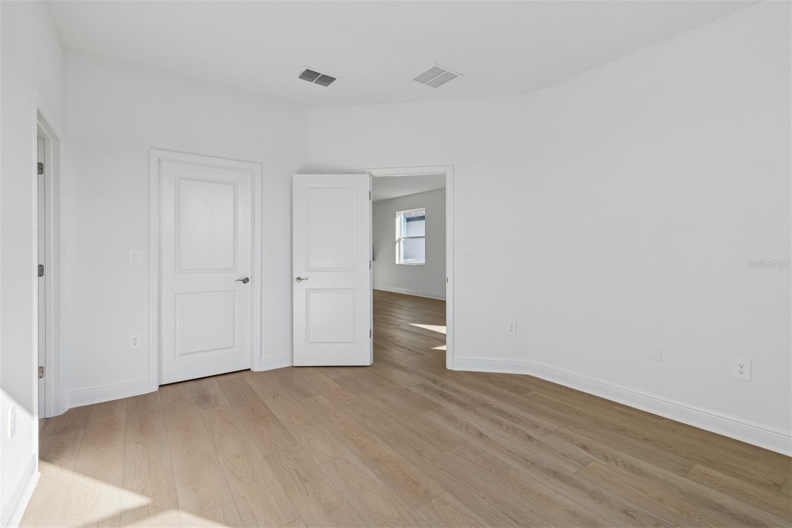 SOUTHPOINTE - Residential