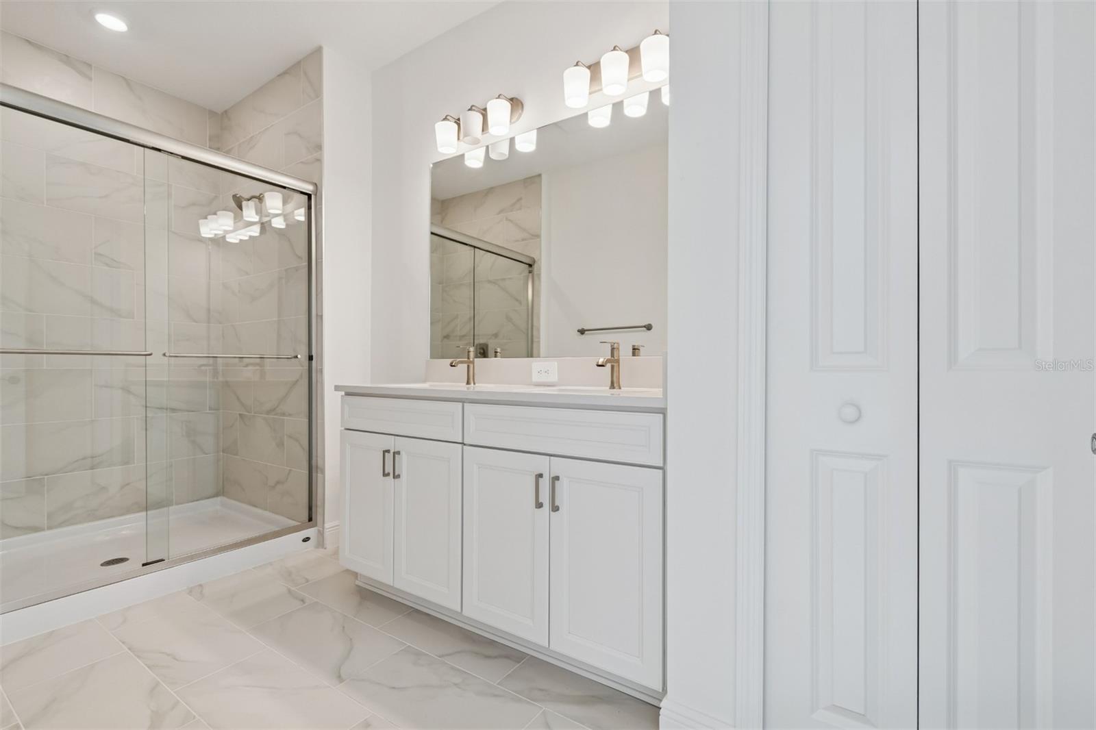 SOUTHPOINTE - Residential