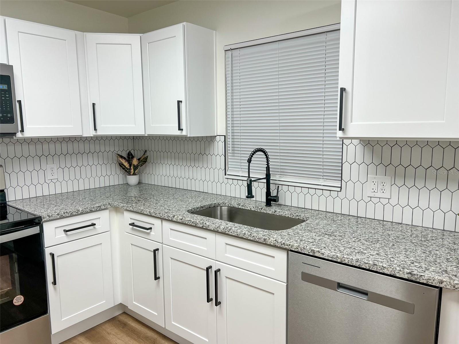 DELTONA LAKES UNIT 12 - Residential