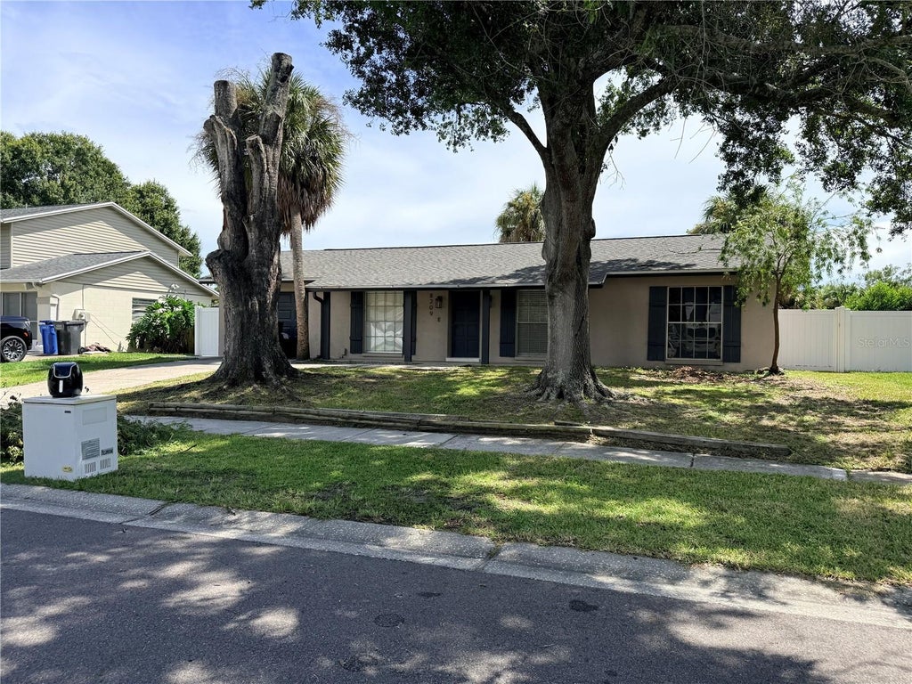 Photo of 8209 Vassar Circle, Tampa, FL 33634 (MLS # TB8541114)
