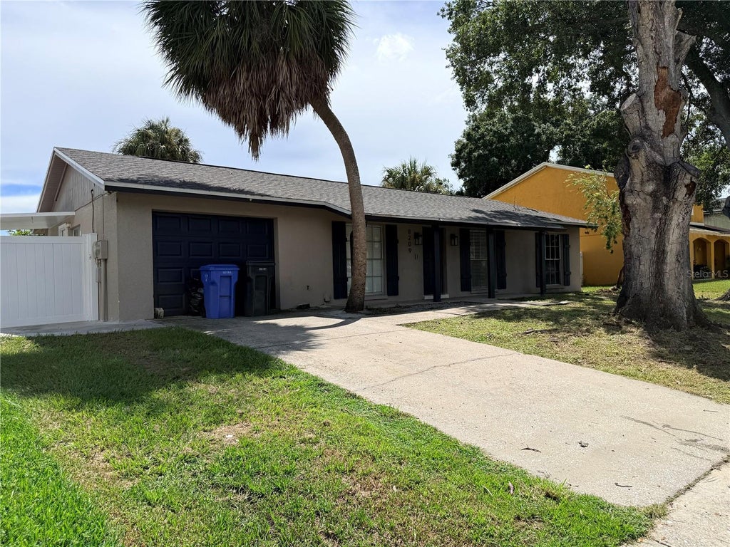Photo of 8209 Vassar Circle, Tampa, FL 33634 (MLS # TB8541114)