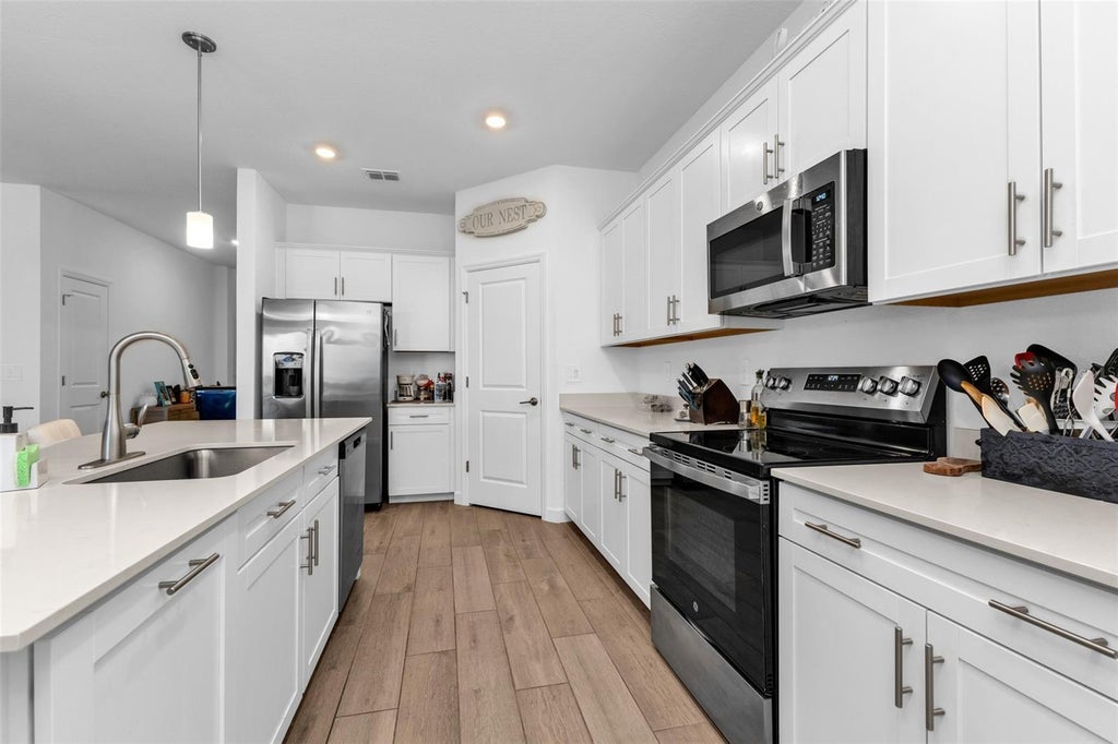 Photo of 8304 Shore Lake Drive, Englewood, FL 34224 (MLS # C7526912)
