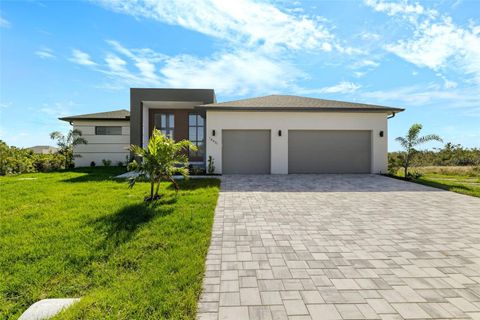 A home in PORT CHARLOTTE