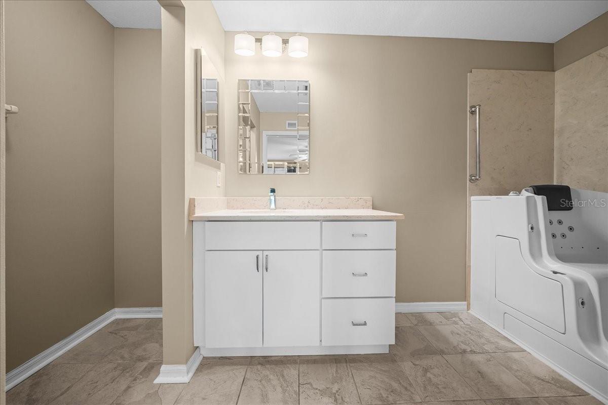 OAK RUN  THE PRESERVES - Residential