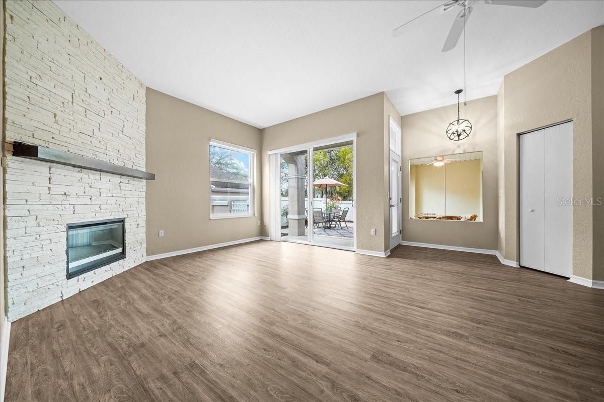 OAK RUN  THE PRESERVES - Residential