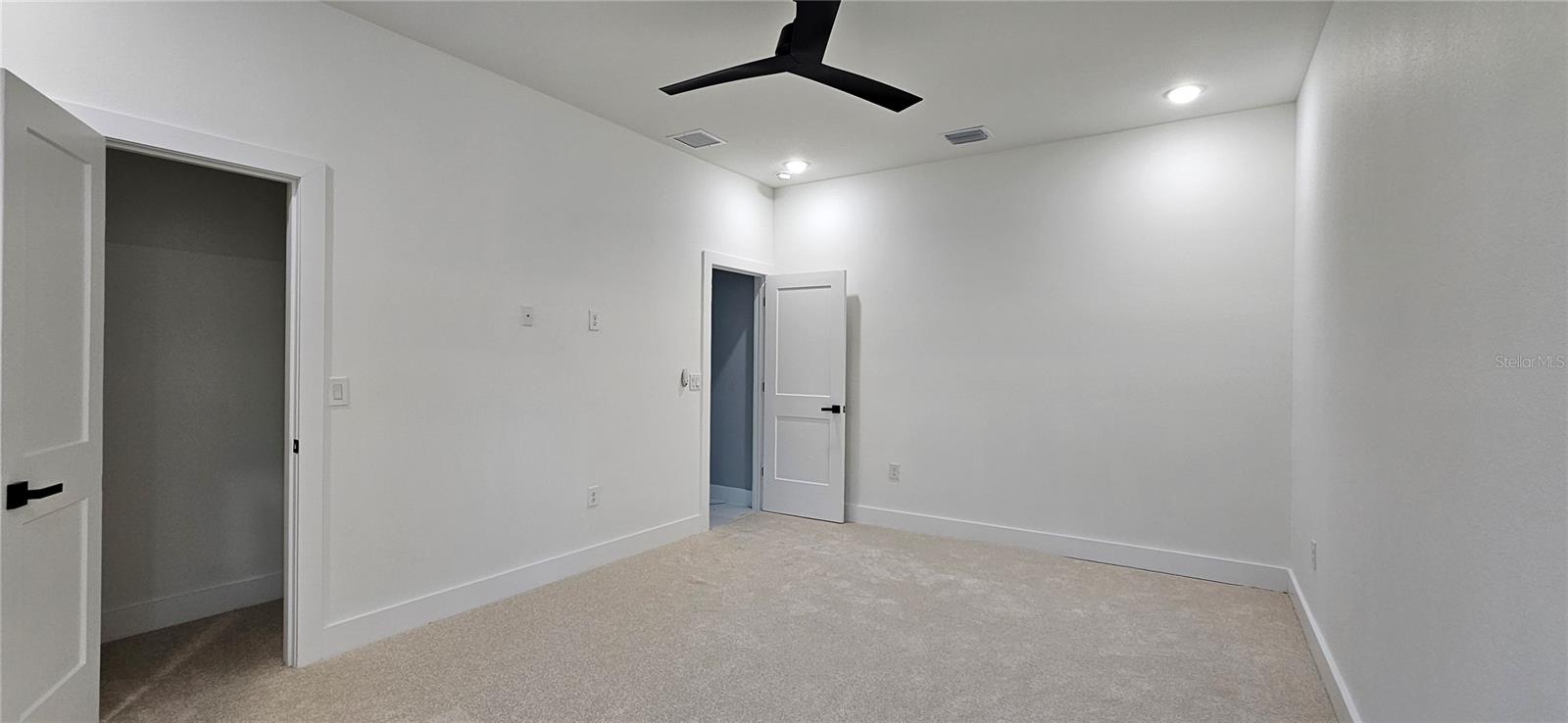 FRST LAKES & HILLS - Residential