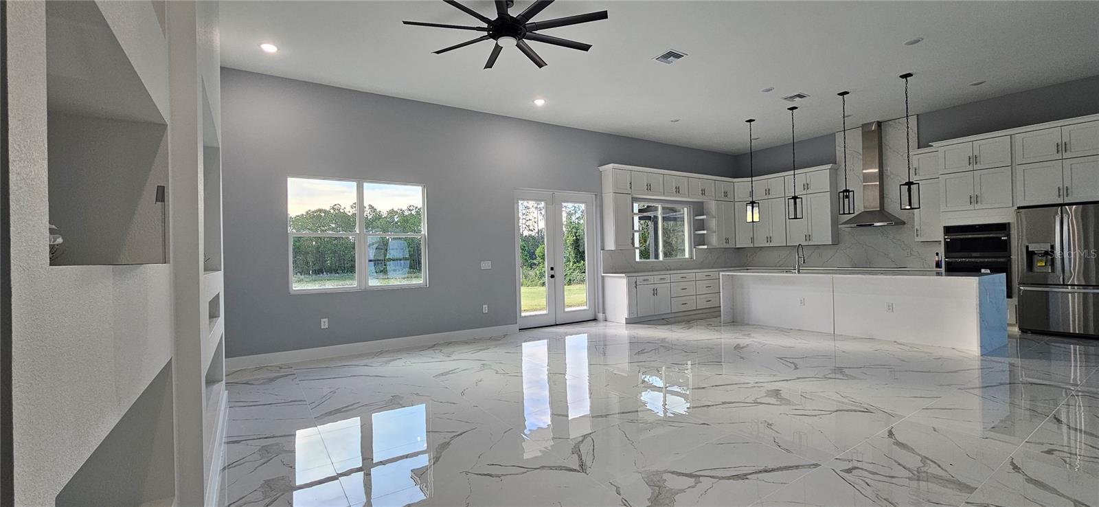 FRST LAKES & HILLS - Residential