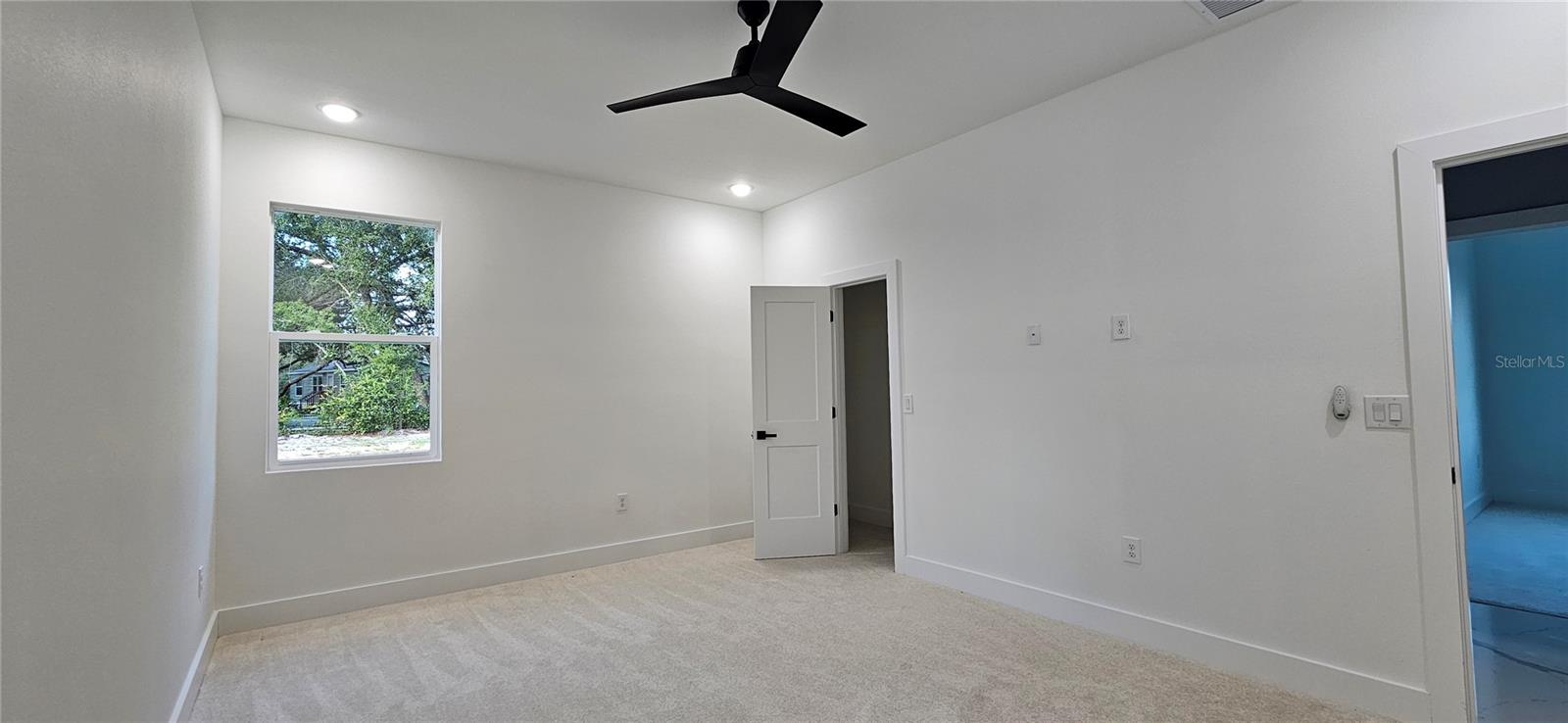 FRST LAKES & HILLS - Residential