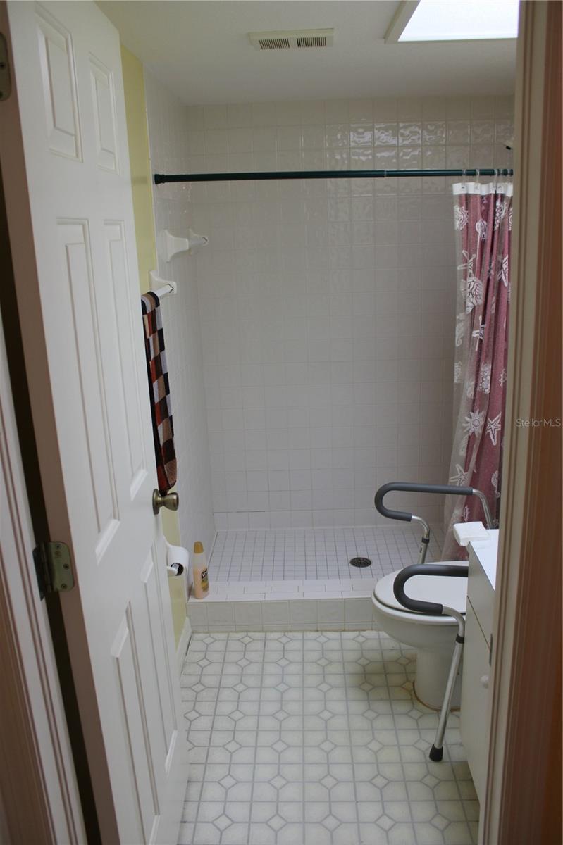 TARA CAY SOUND SOUTH II - Residential