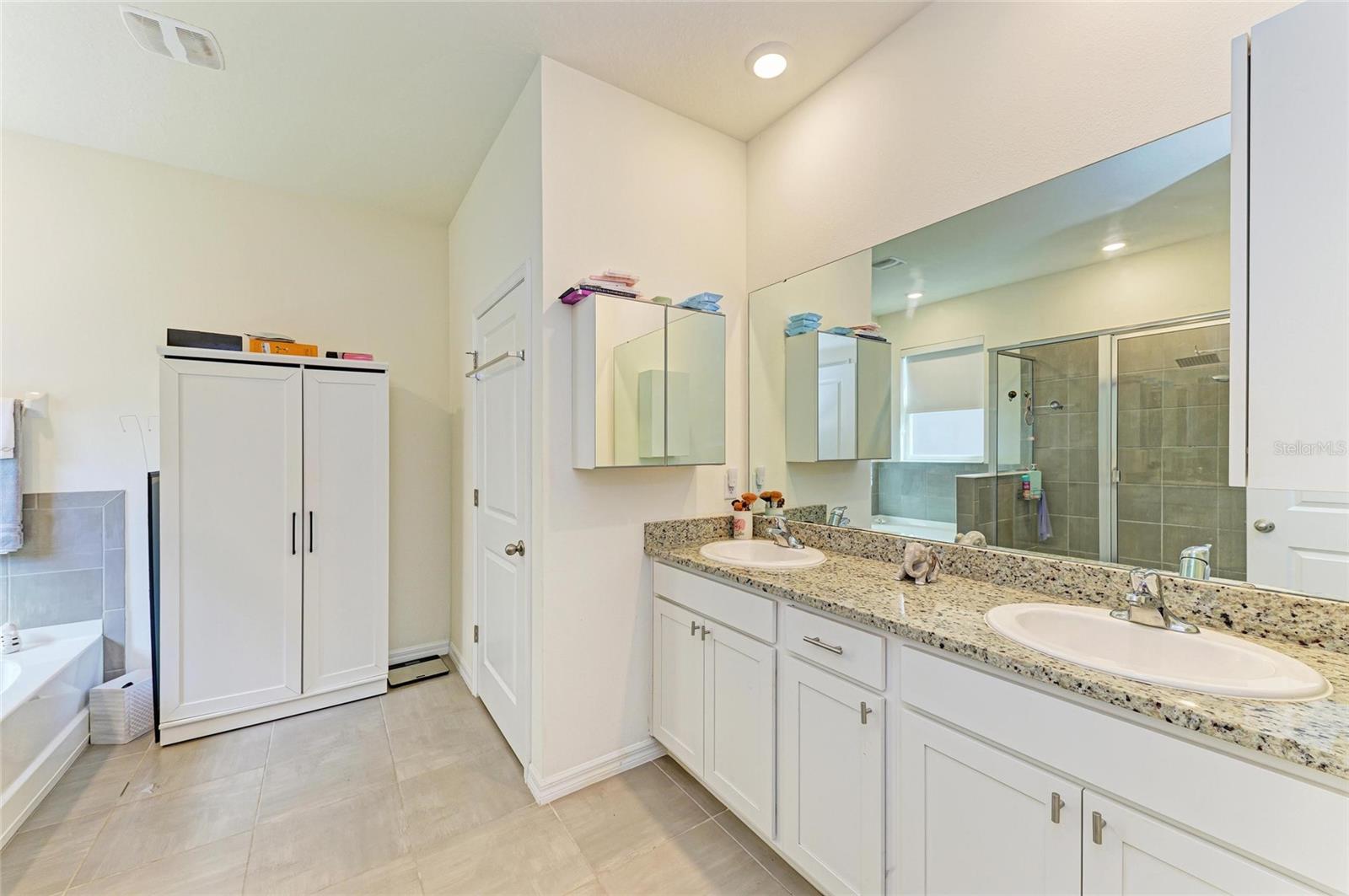 FOREST BROOKE PH 4A - Residential