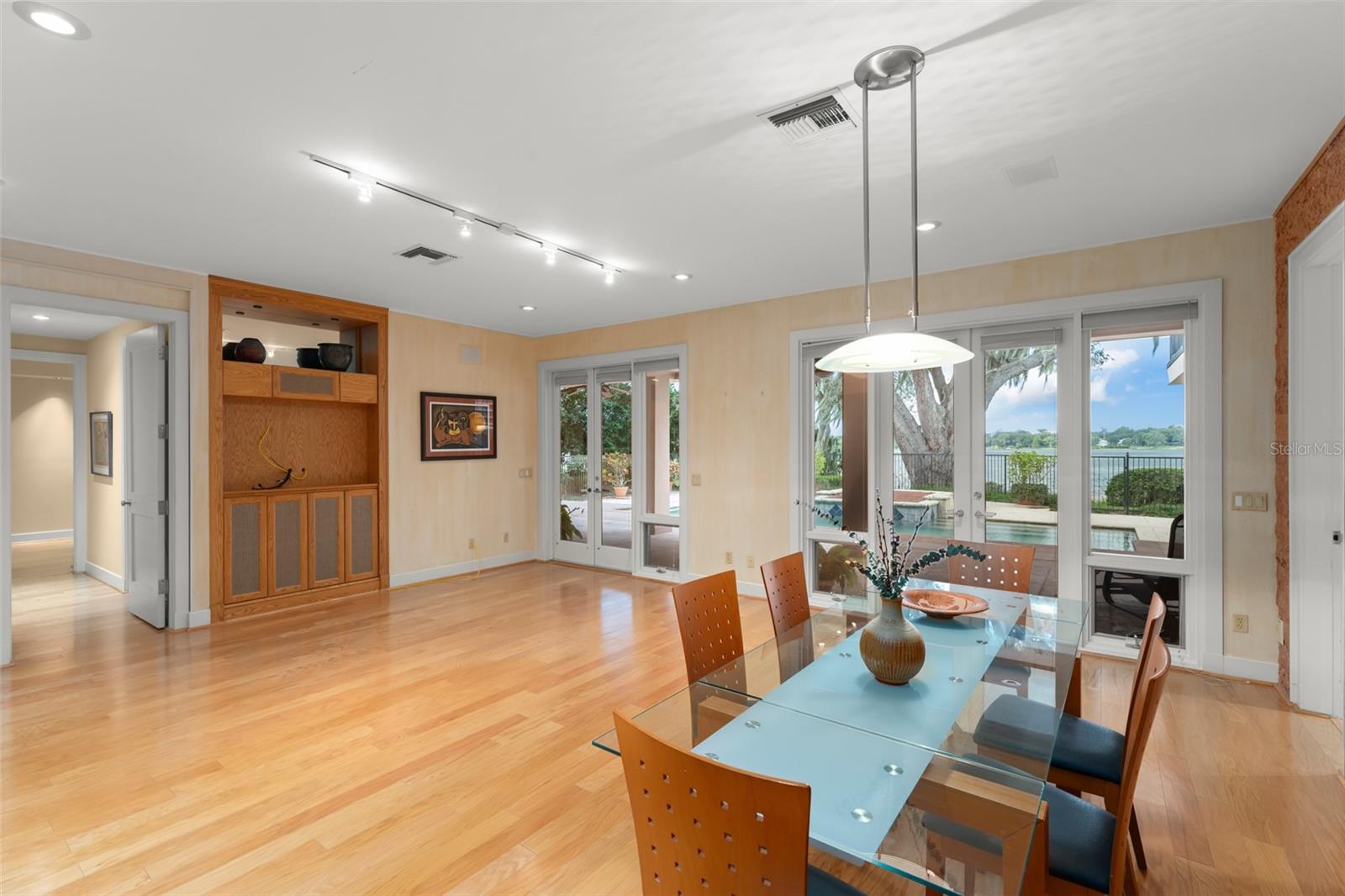 ISLEWORTH - Residential