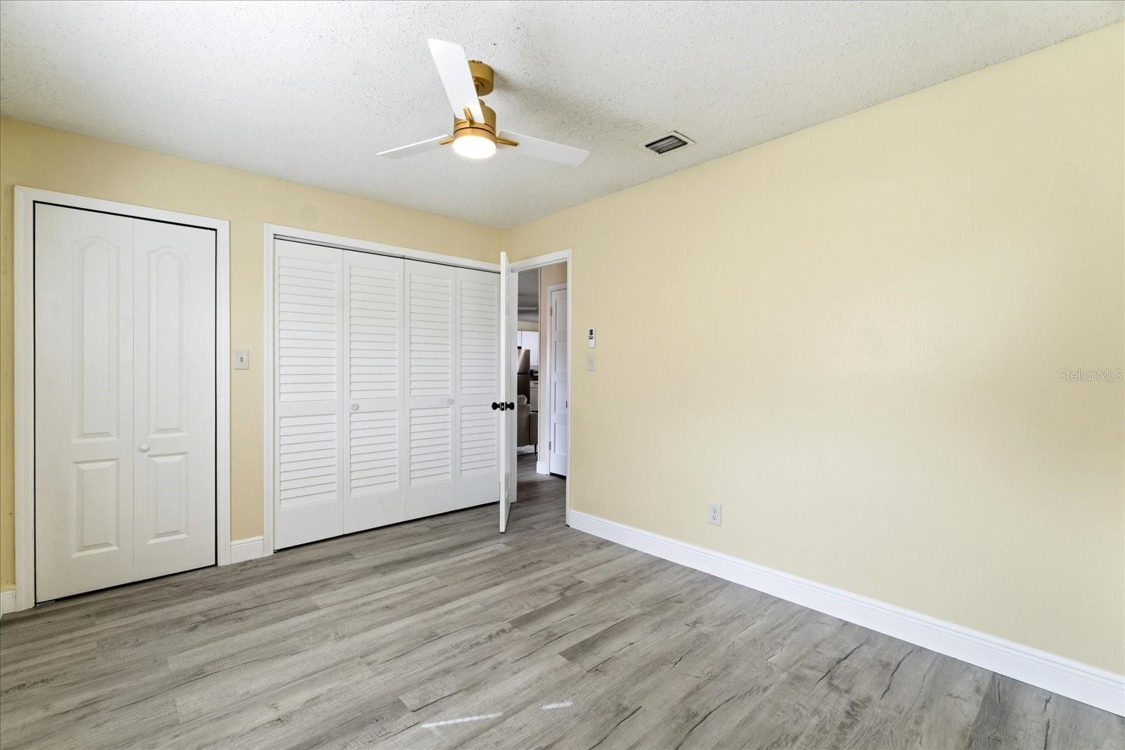 LAUREL HILLS - Residential