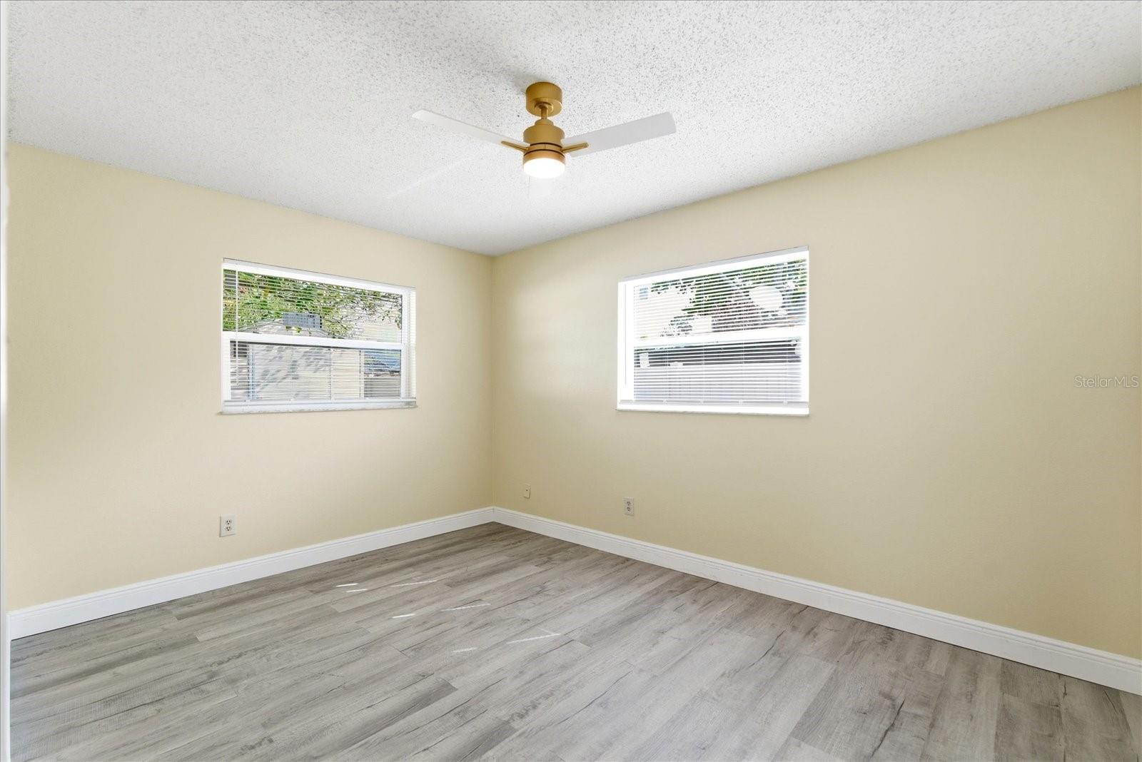 LAUREL HILLS - Residential