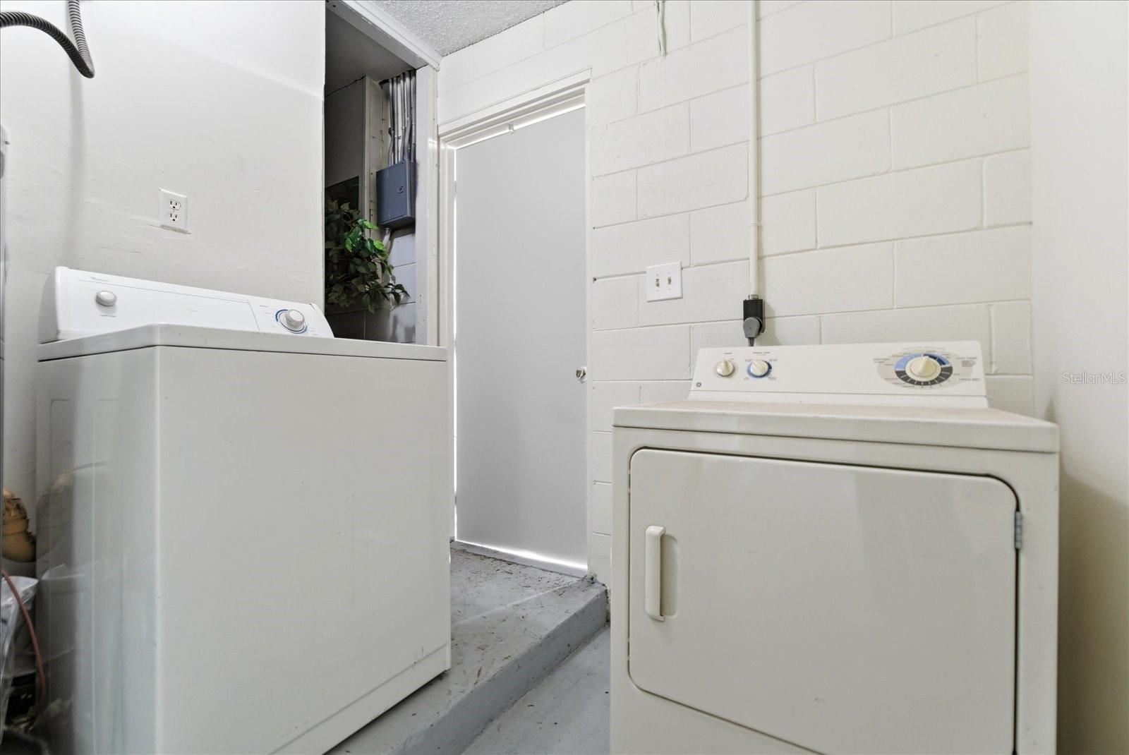 LAUREL HILLS - Residential