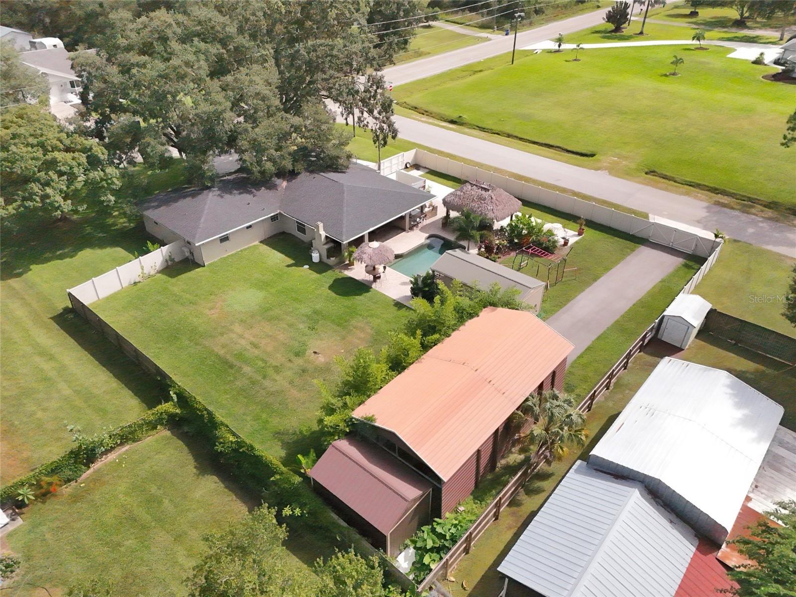 CHATEAU ESTATES - Residential