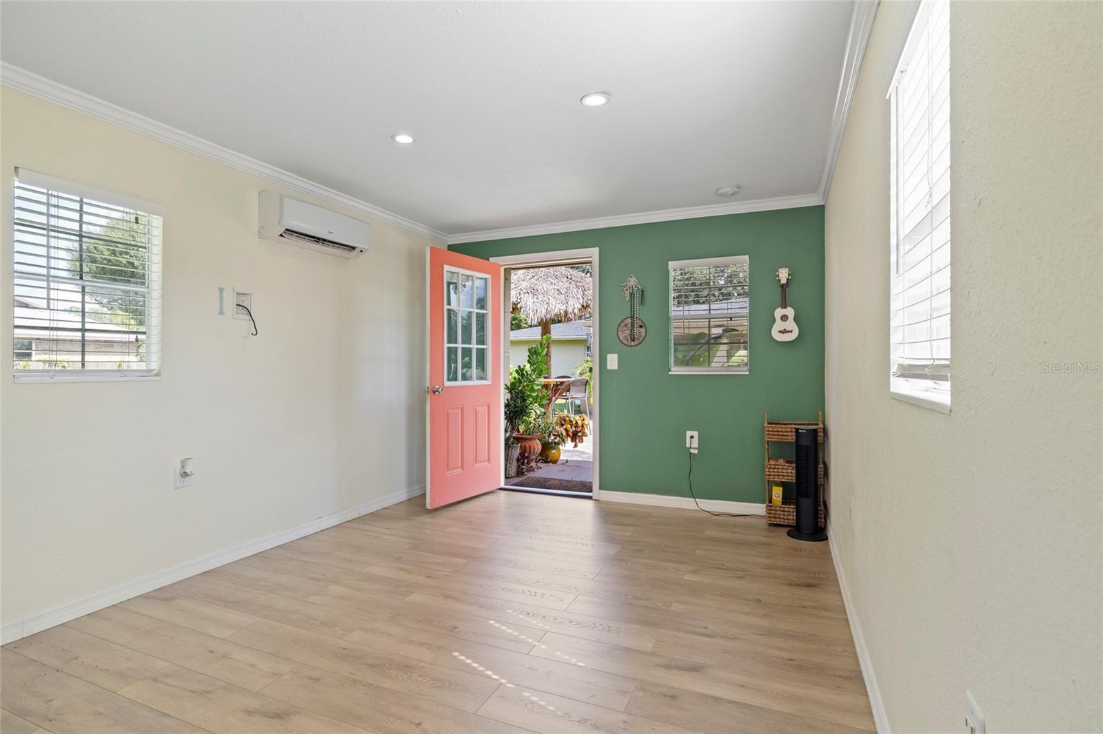 CHATEAU ESTATES - Residential