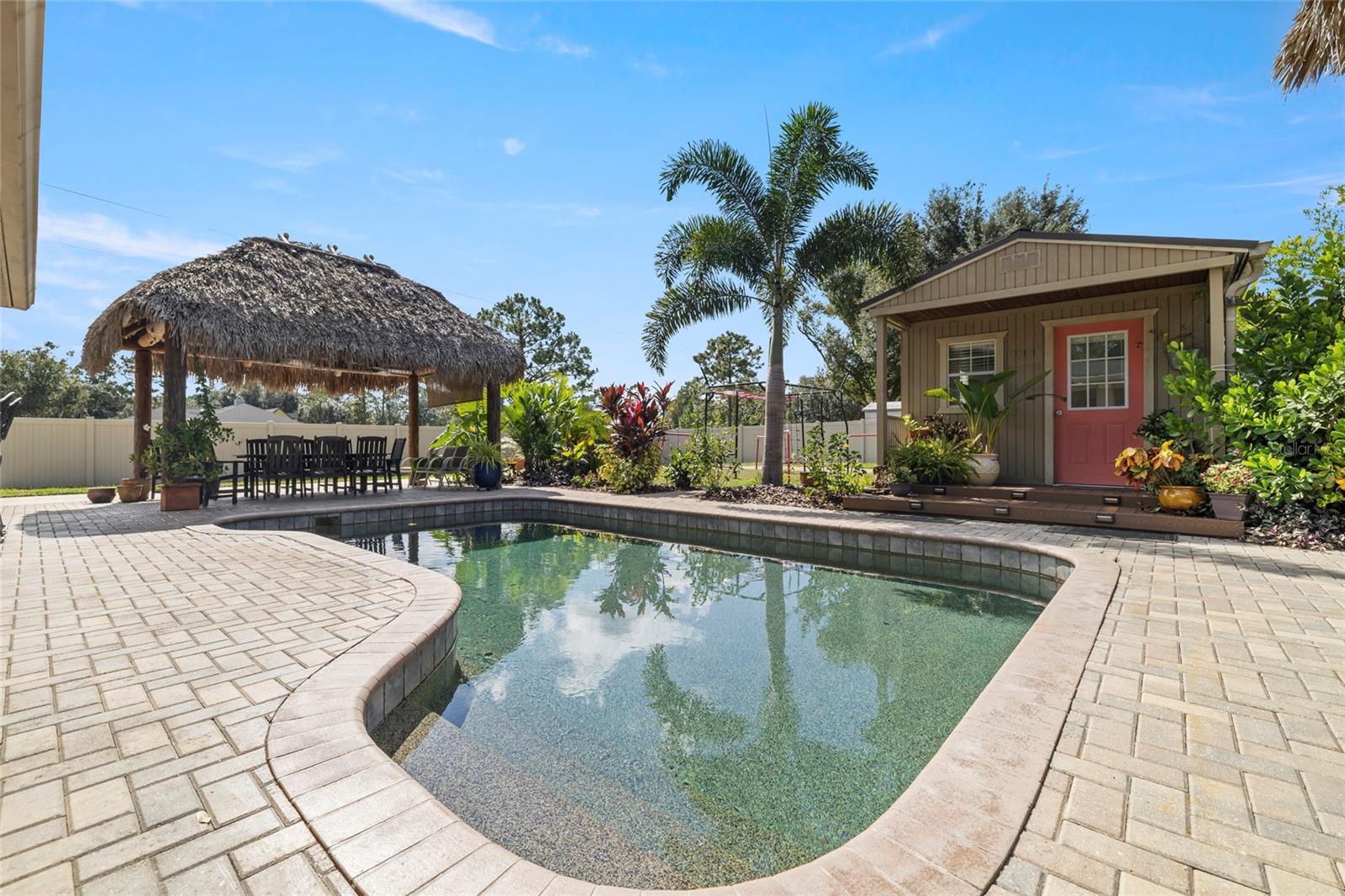 CHATEAU ESTATES - Residential