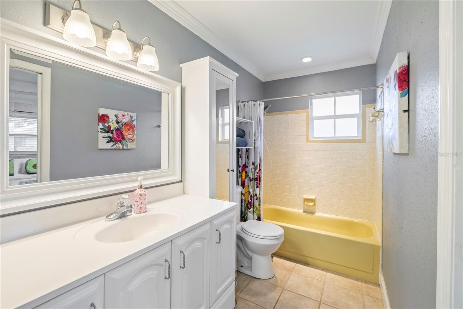 CHATEAU ESTATES - Residential