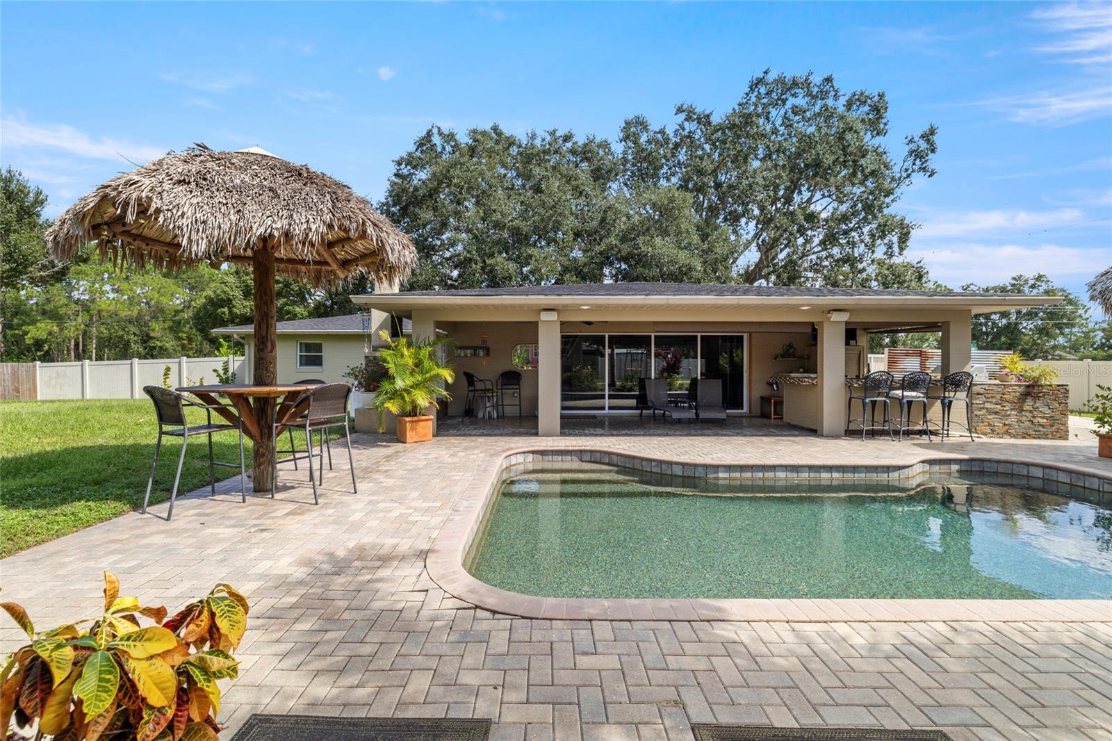 CHATEAU ESTATES - Residential