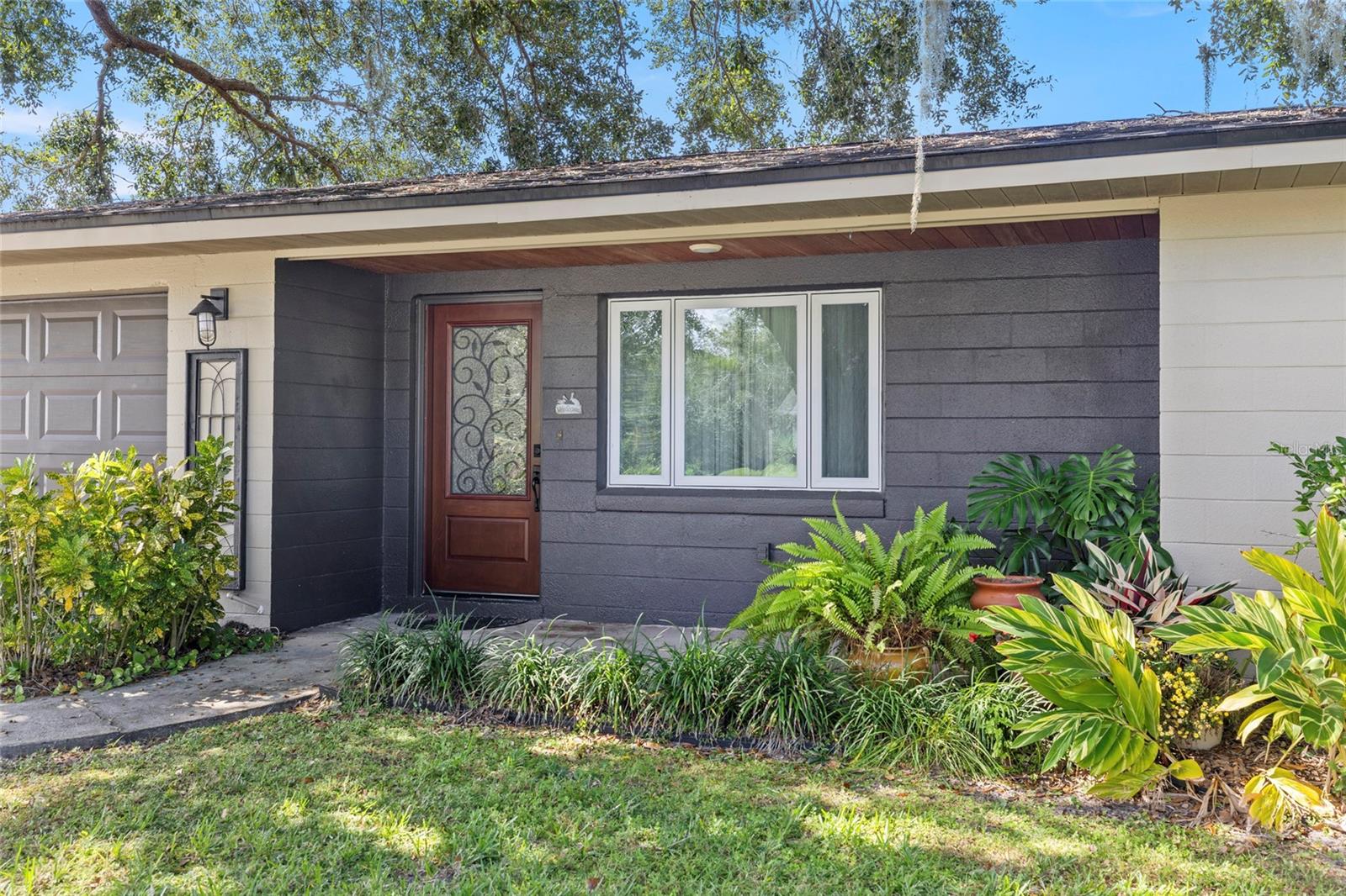 CHATEAU ESTATES - Residential