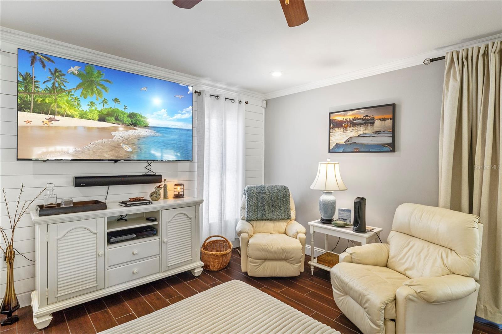 CHATEAU ESTATES - Residential