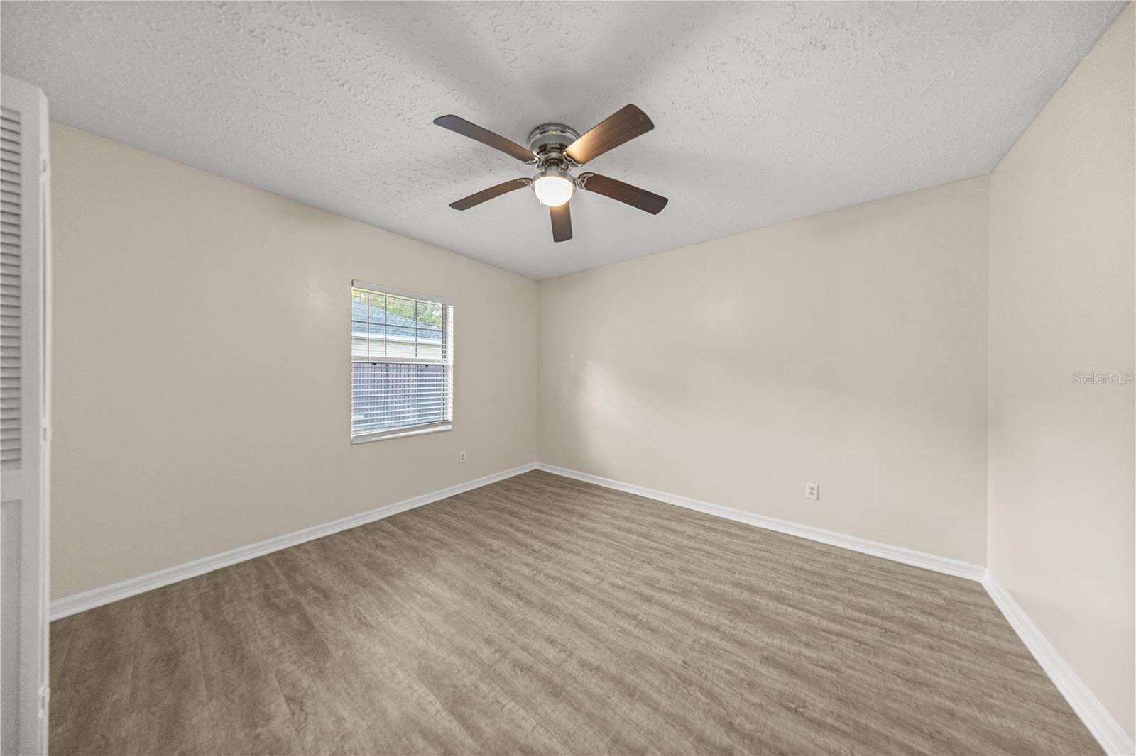 HUNTERS TRACE - Residential