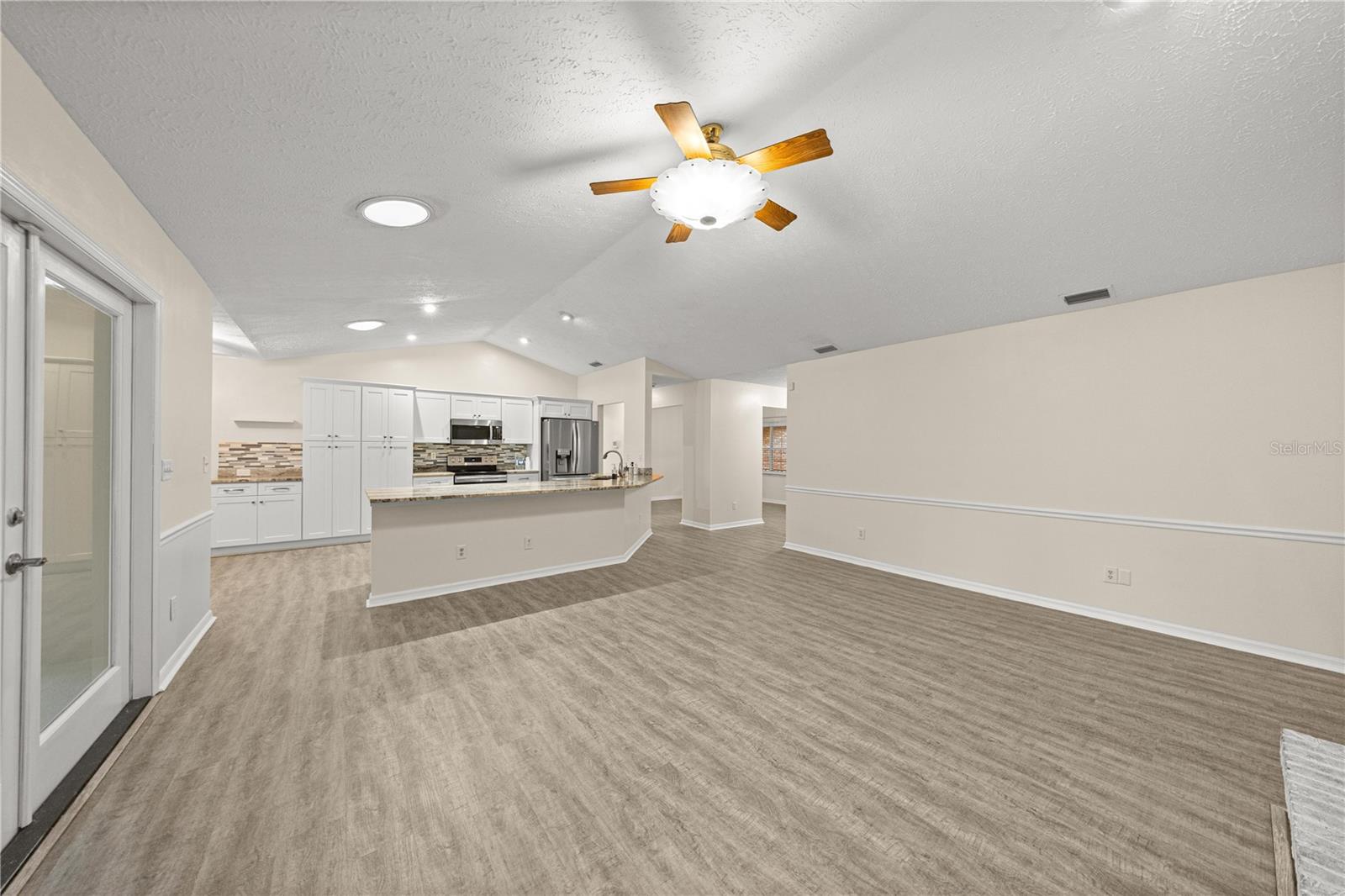 HUNTERS TRACE - Residential