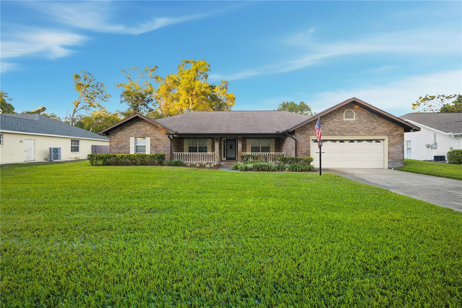 HUNTERS TRACE - Residential