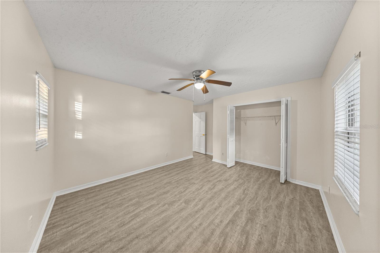 HUNTERS TRACE - Residential