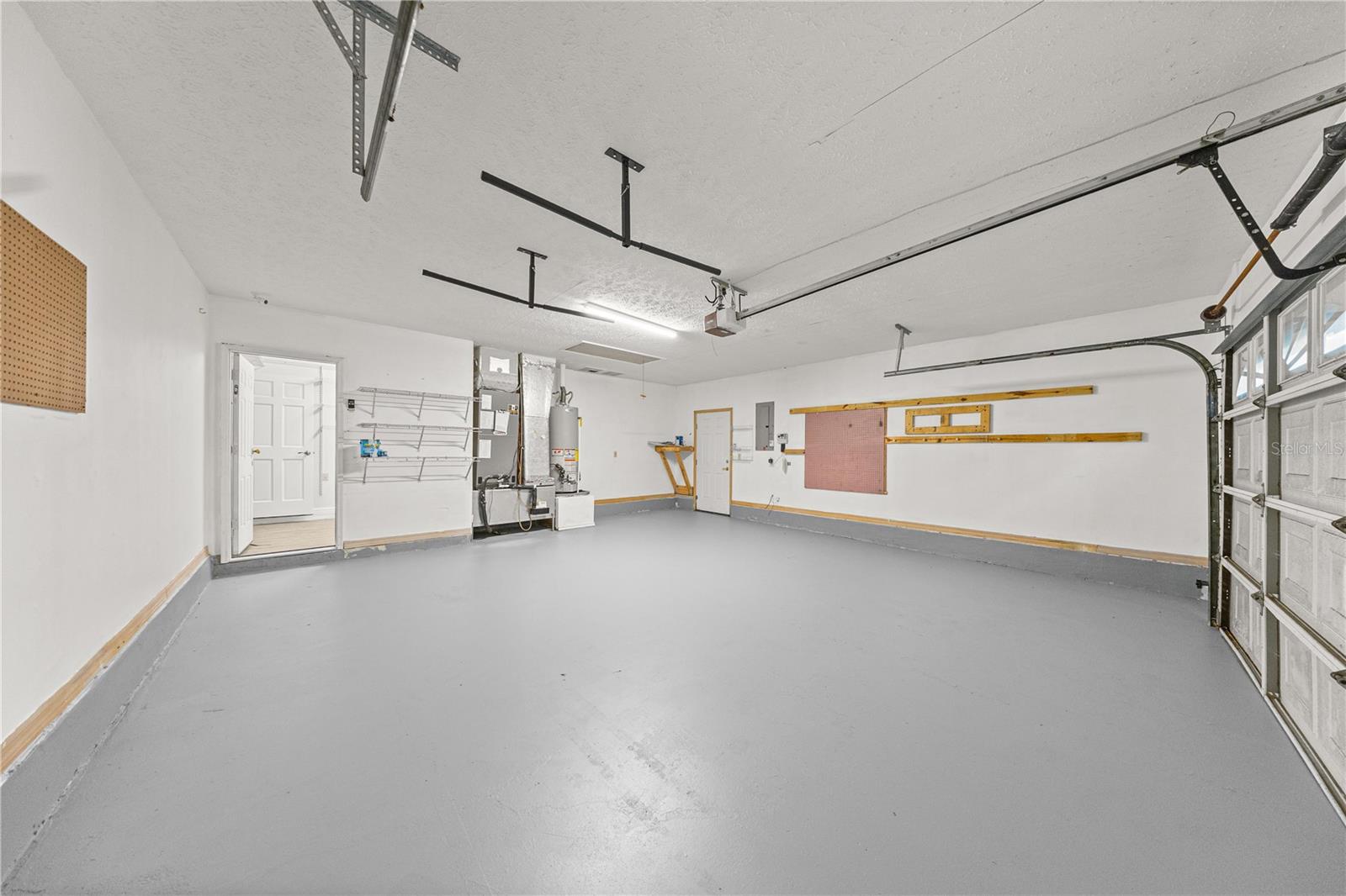 HUNTERS TRACE - Residential