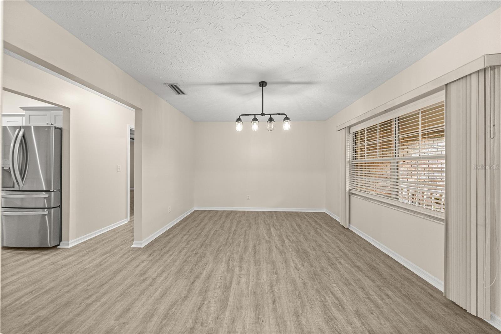 HUNTERS TRACE - Residential