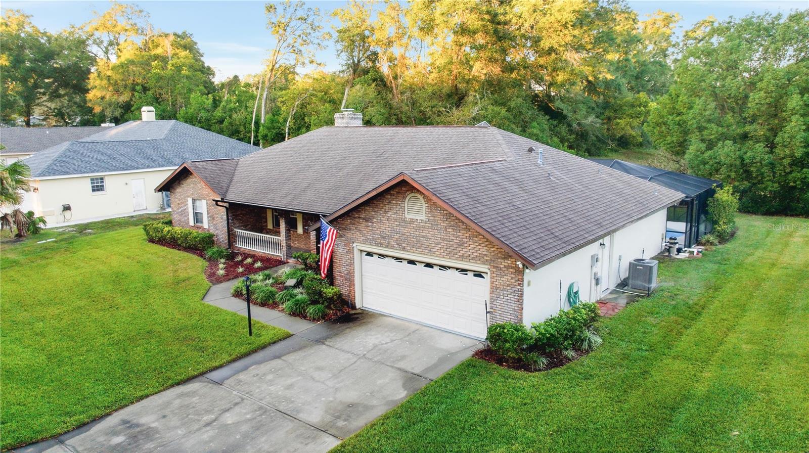 HUNTERS TRACE - Residential