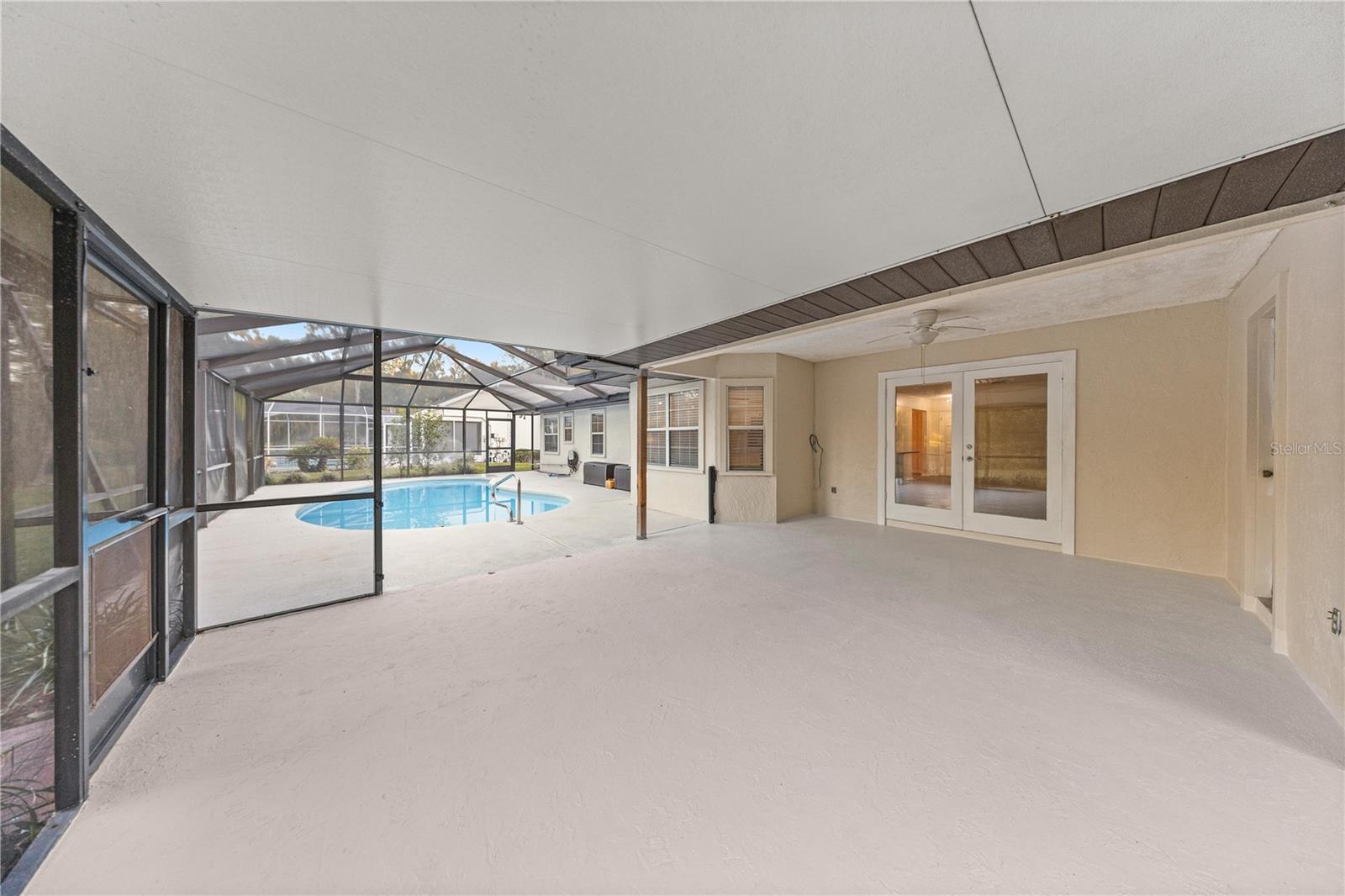 HUNTERS TRACE - Residential