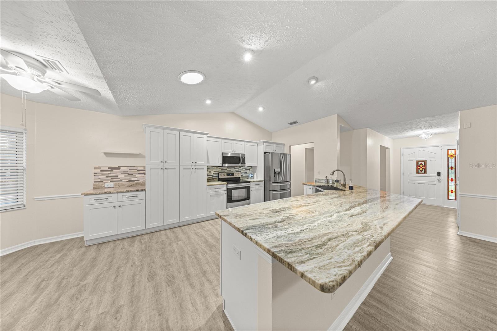 HUNTERS TRACE - Residential