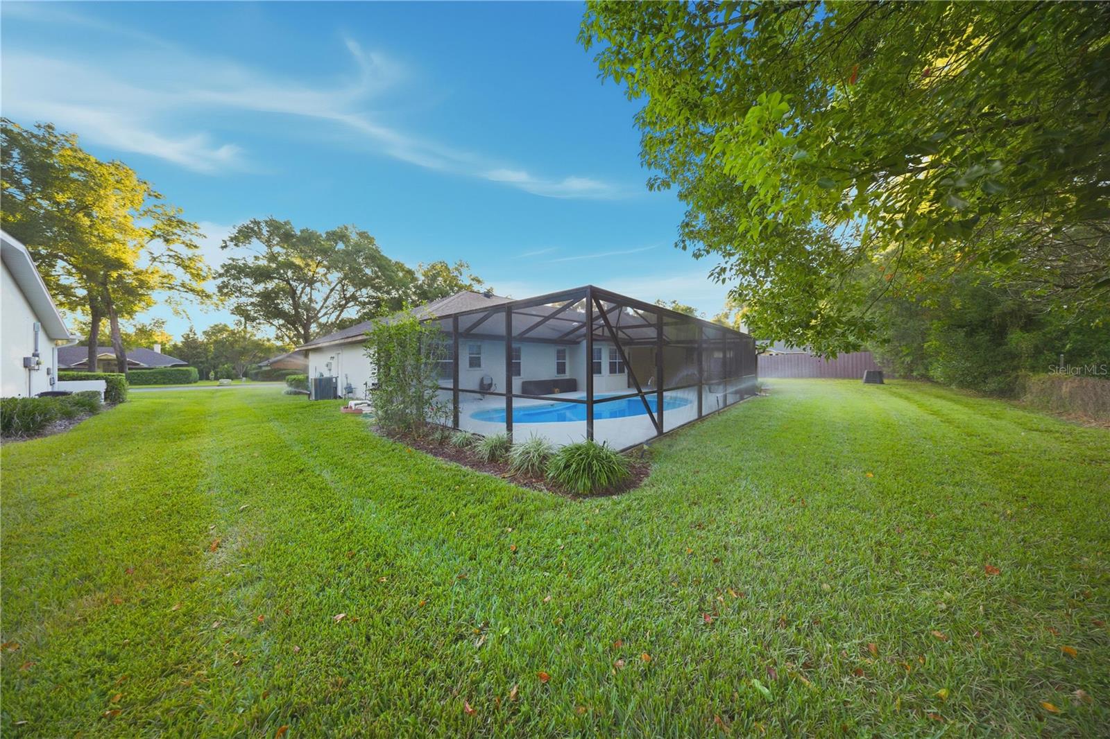 HUNTERS TRACE - Residential