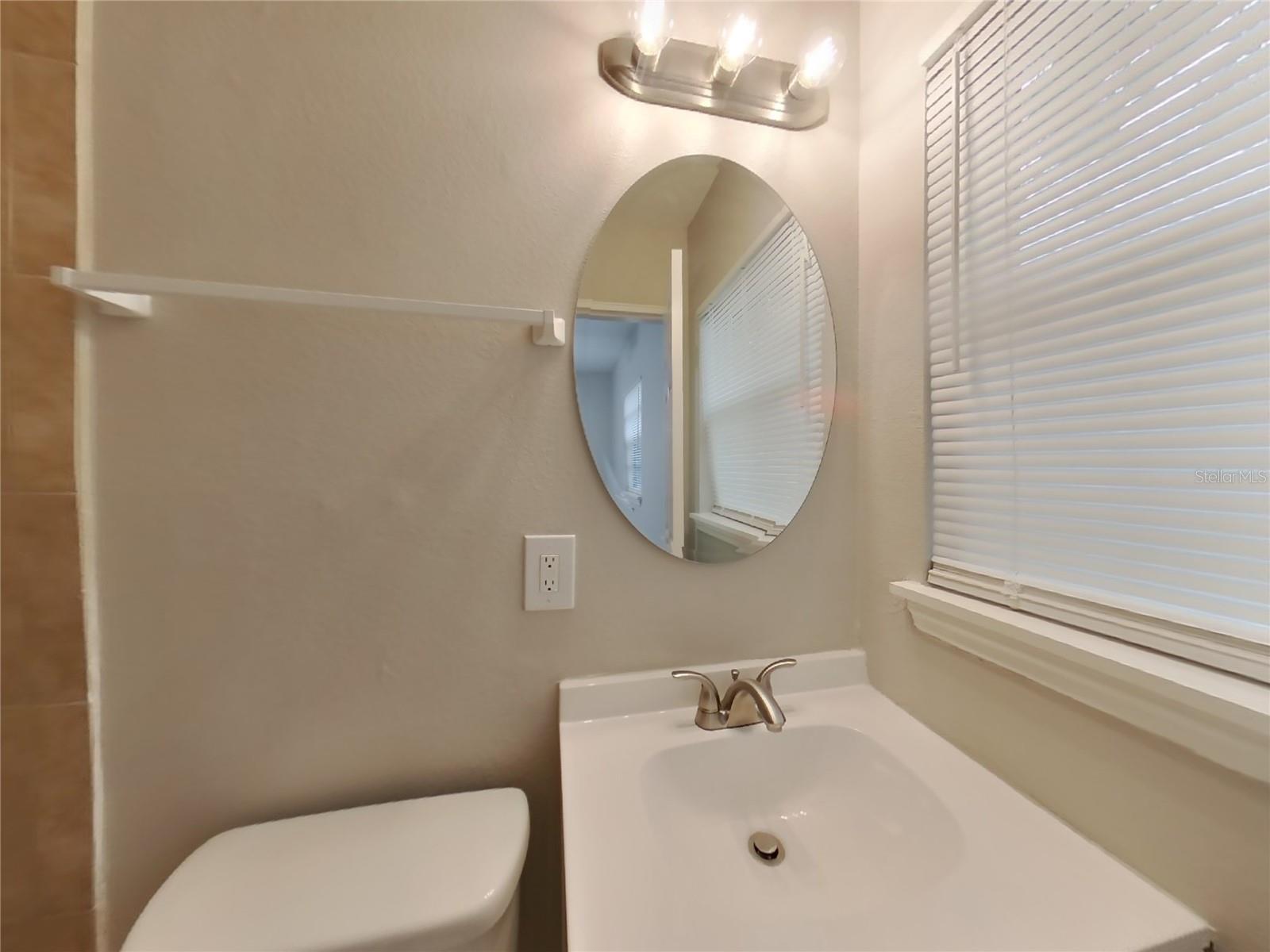 WEATHERSFIELD 1ST ADD - Residential Lease