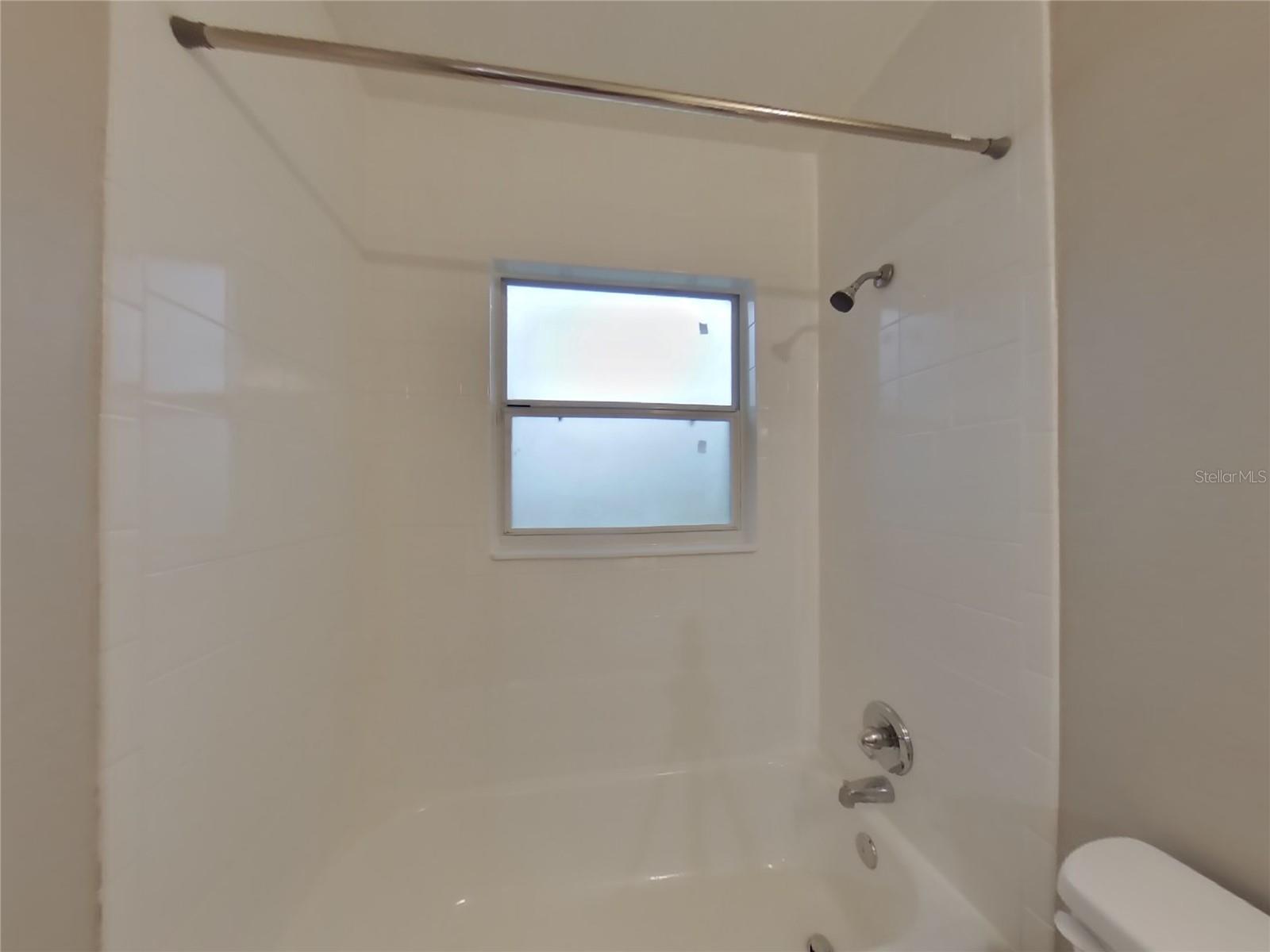 WEATHERSFIELD 1ST ADD - Residential Lease