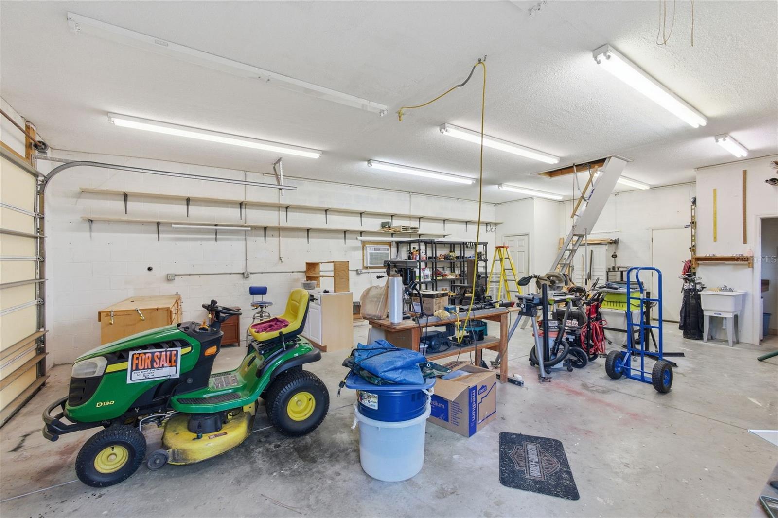 EUSTIS PINE MEADOWS COUNTRY CLUB ESTATES - Residential