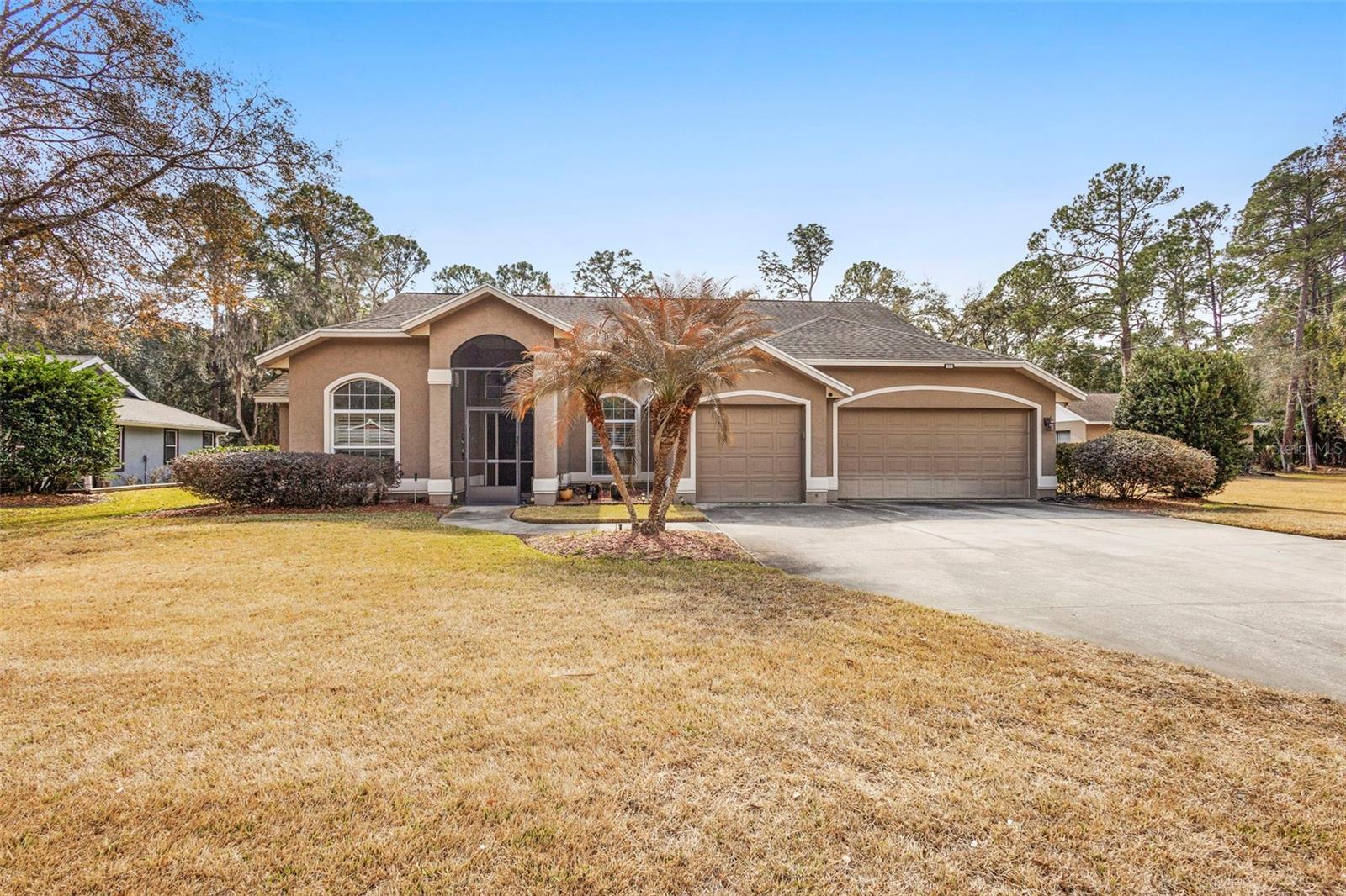 EUSTIS PINE MEADOWS COUNTRY CLUB ESTATES - Residential