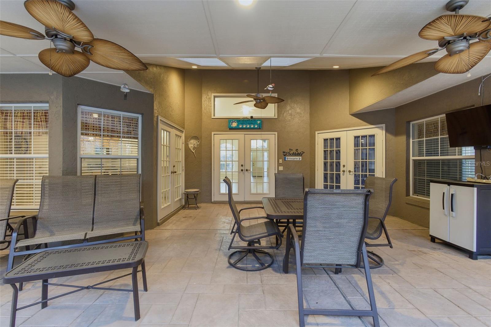 EUSTIS PINE MEADOWS COUNTRY CLUB ESTATES - Residential