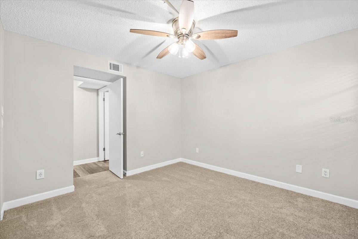 LOVERS OAK CONDO - Residential