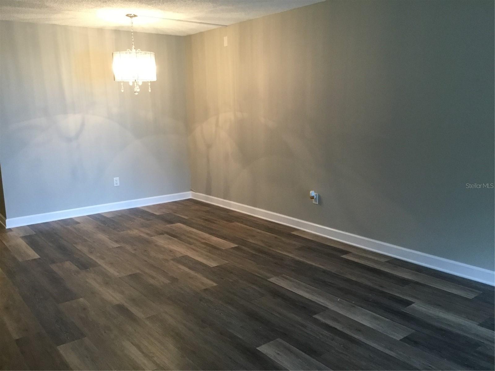 LOVERS OAK CONDO - Residential