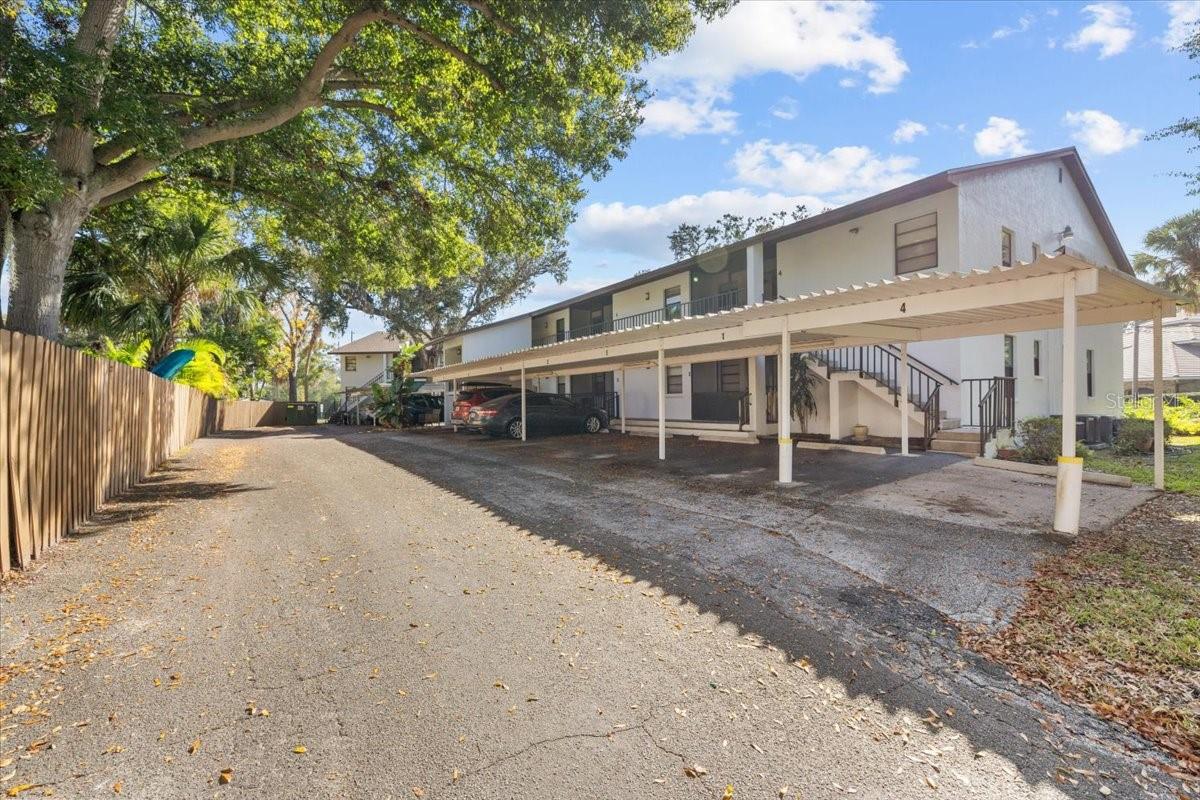 LOVERS OAK CONDO - Residential