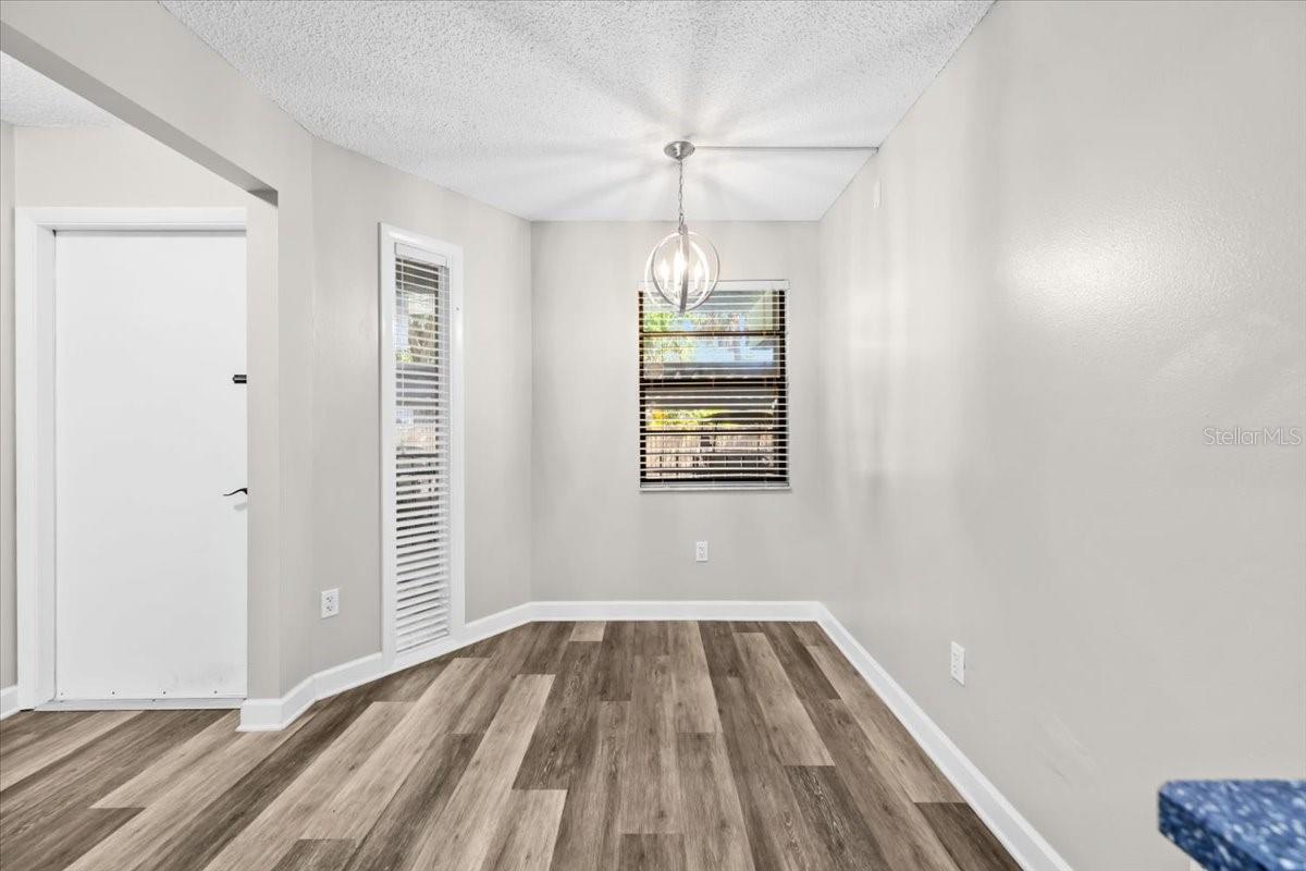 LOVERS OAK CONDO - Residential