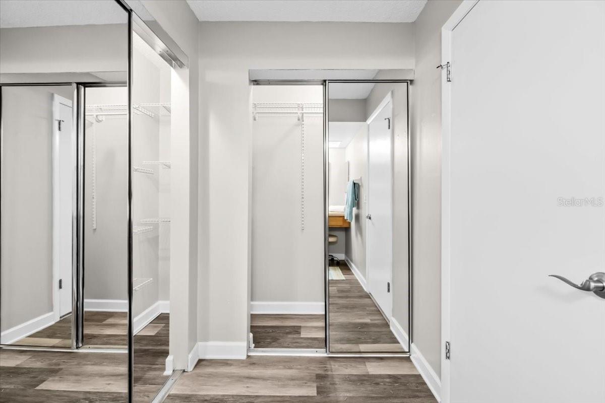 LOVERS OAK CONDO - Residential