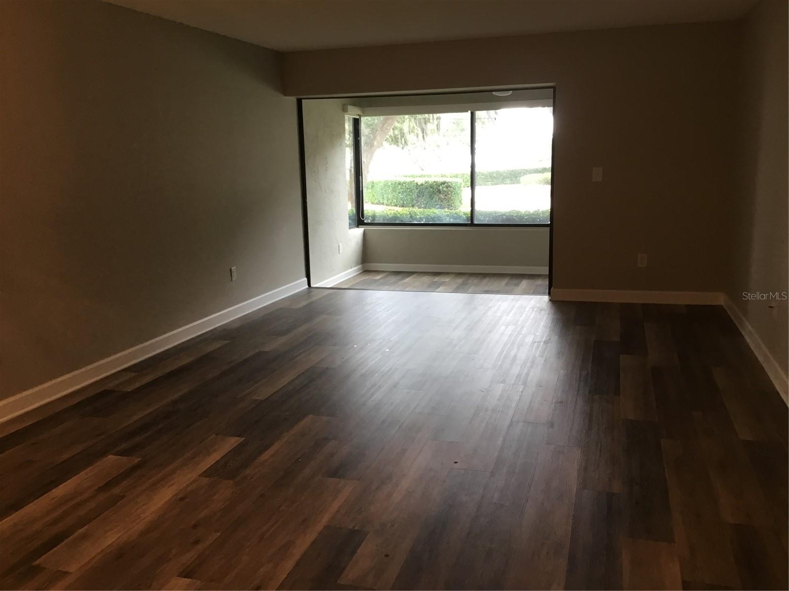 LOVERS OAK CONDO - Residential