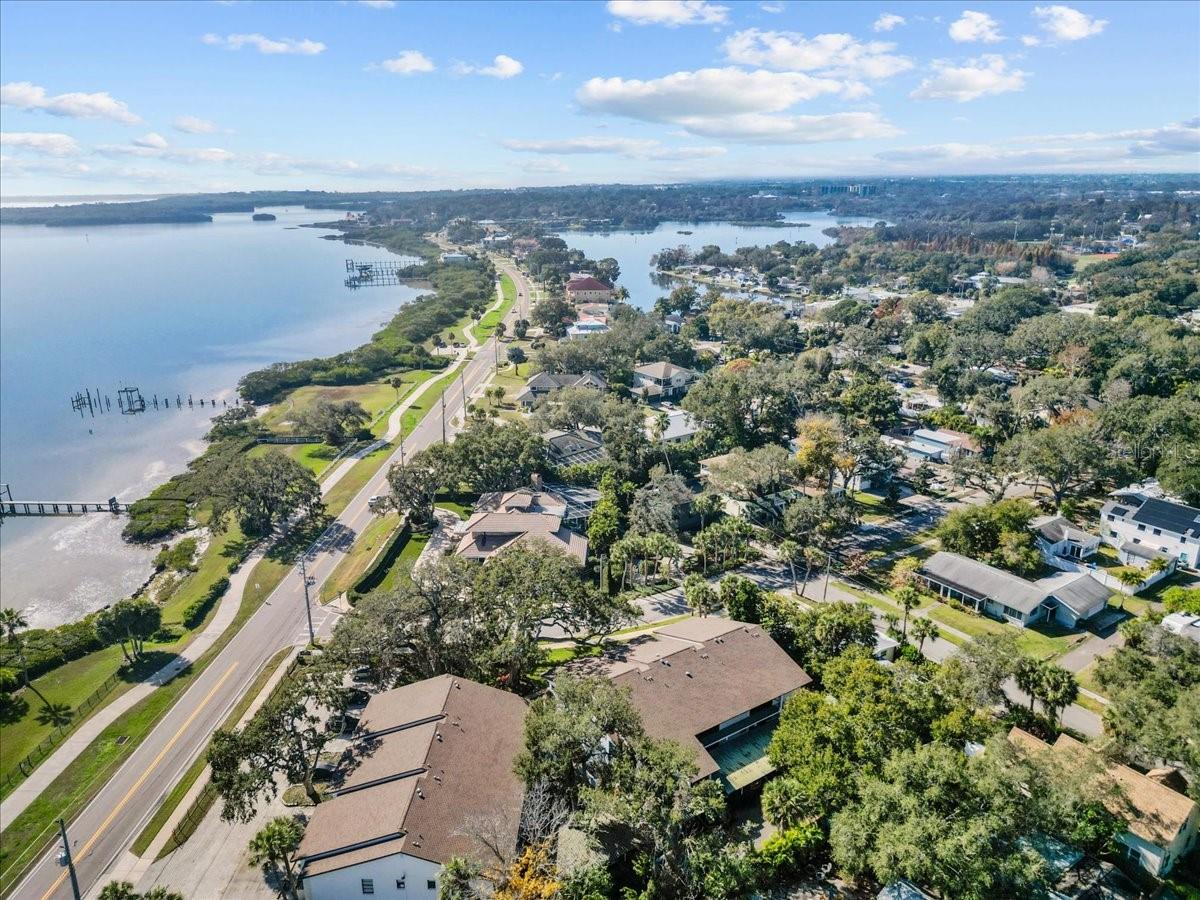 LOVERS OAK CONDO - Residential