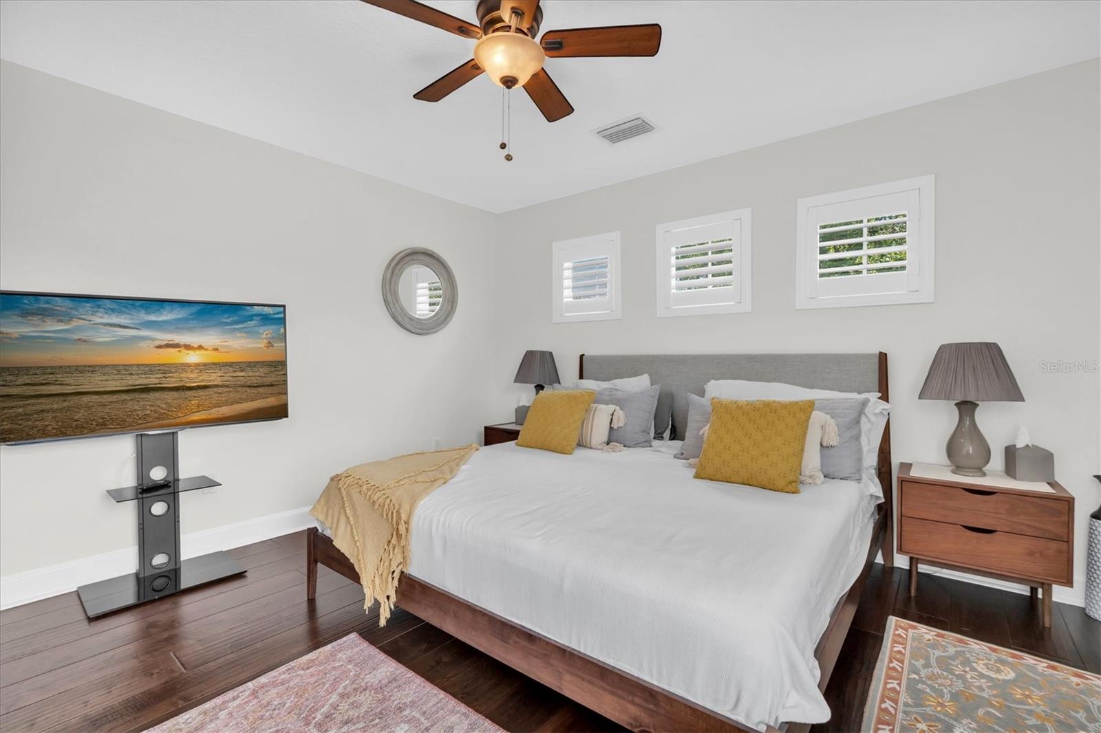 EAGLE CREST - Residential